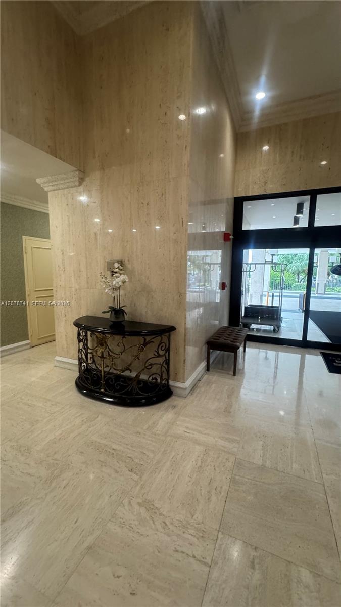 A12070741 Property Photo 32