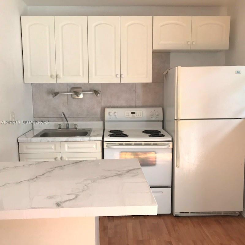 712 Sw 14th Avenue 3 Property Photo 13