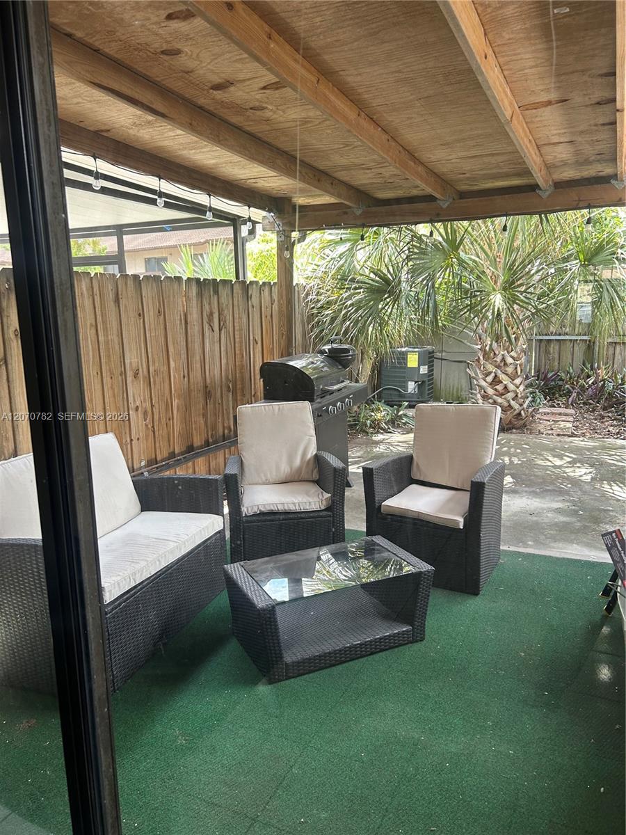12242 Sw 16th Terrace 102-l Property Photo 13
