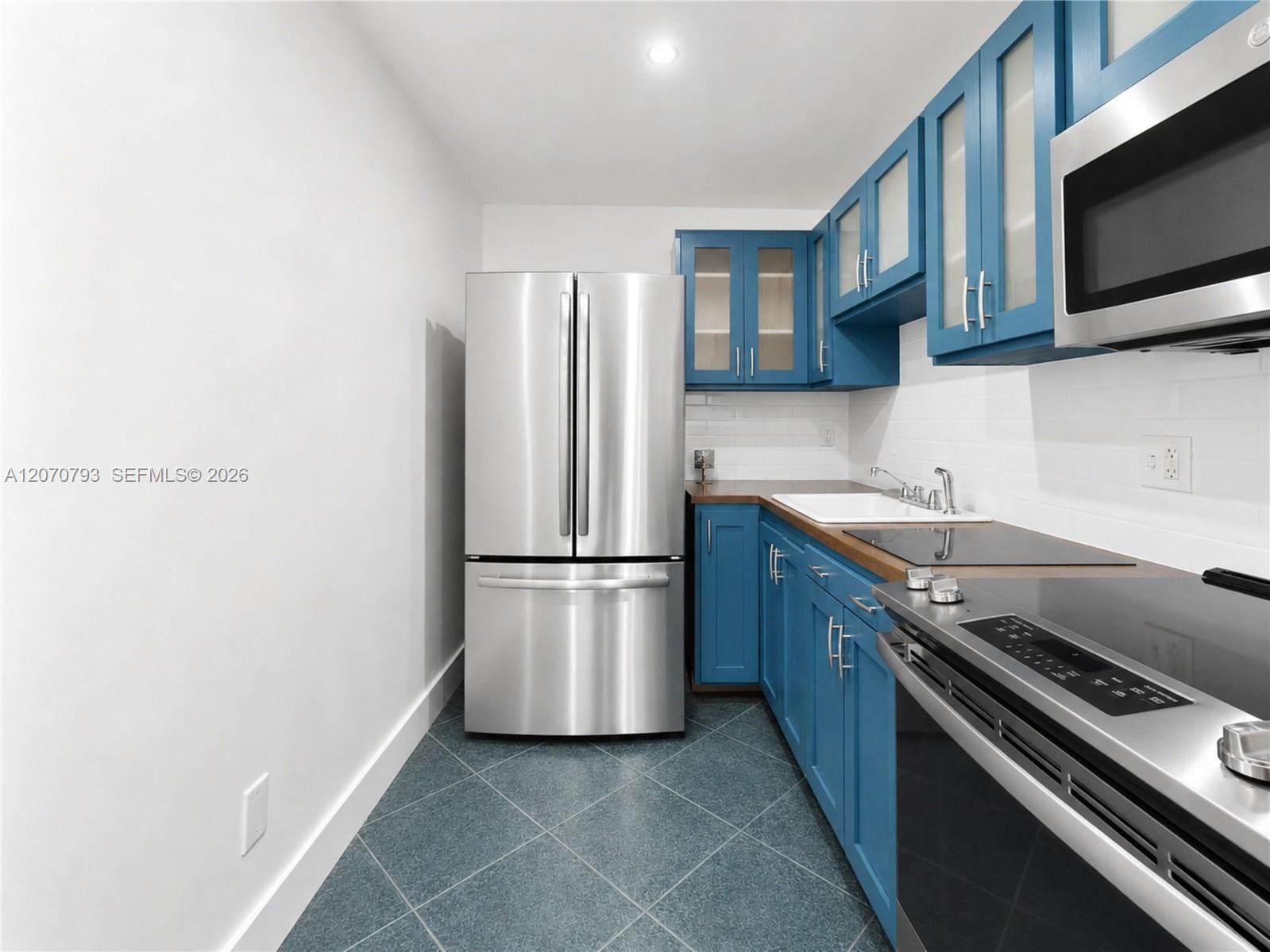 8411 Nw 8th Street 102 Property Photo 6