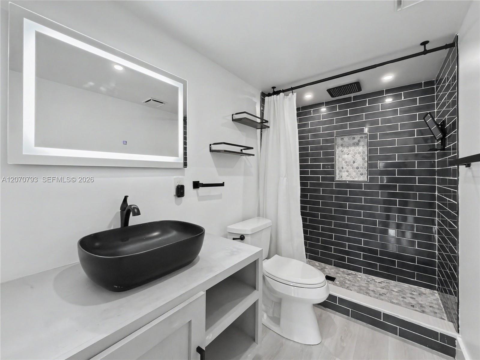 8411 Nw 8th Street 102 Property Photo 12