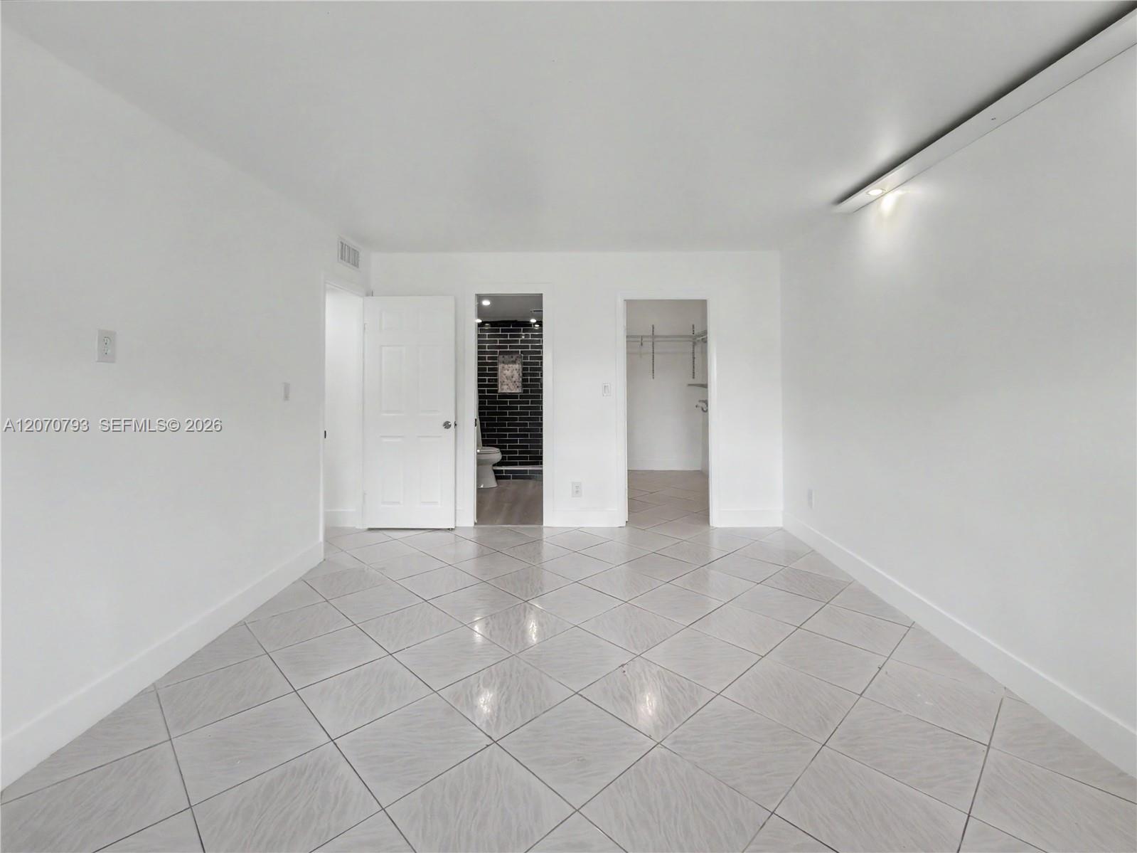 8411 Nw 8th Street 102 Property Photo 16