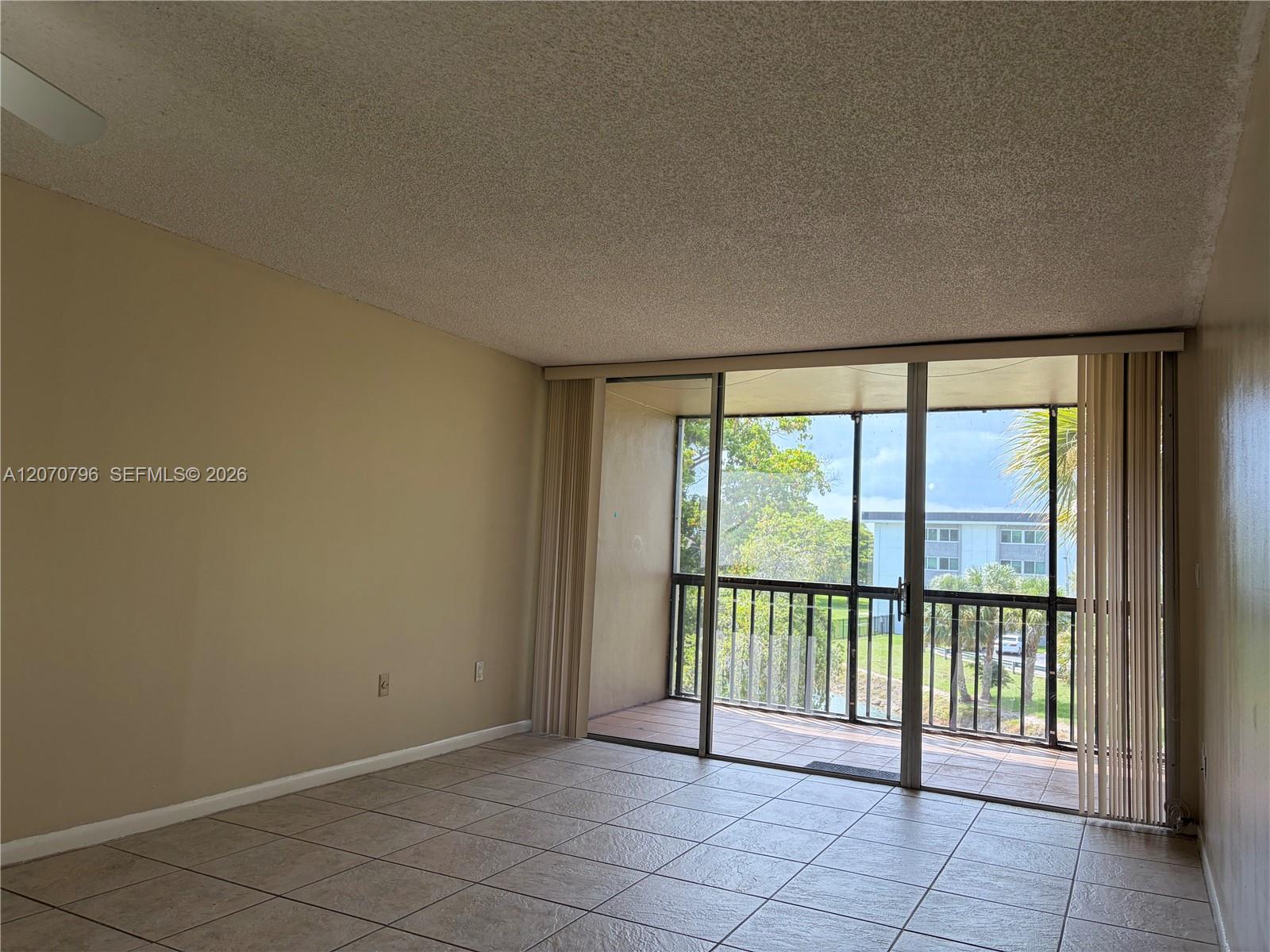 10865 Sw 112th Avenue 313 Property Photo 5