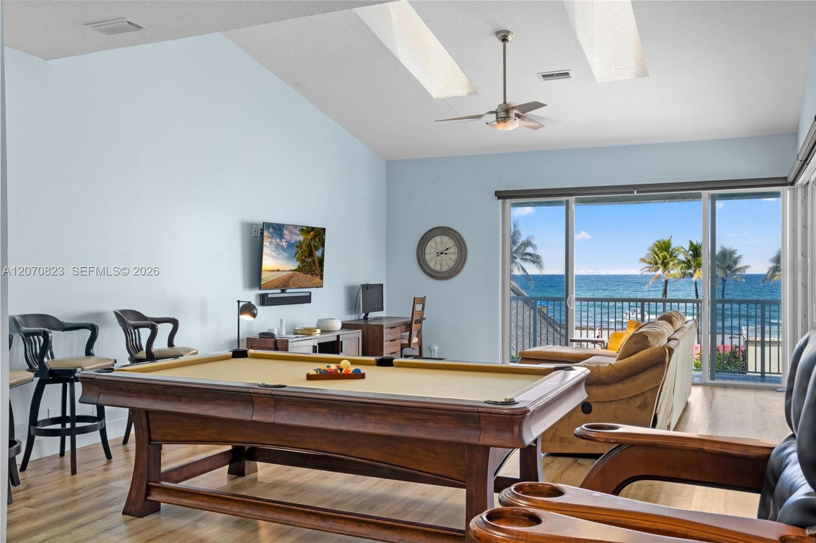 311 N Surf Road Property Photo 16