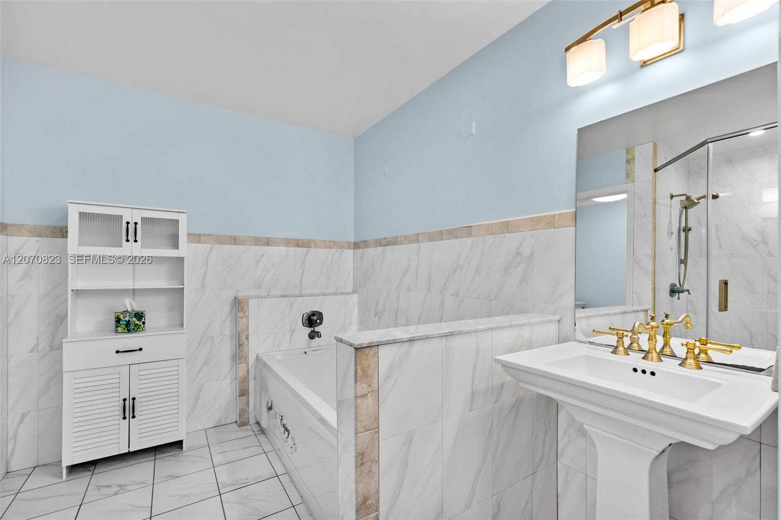 311 N Surf Road Property Photo 28