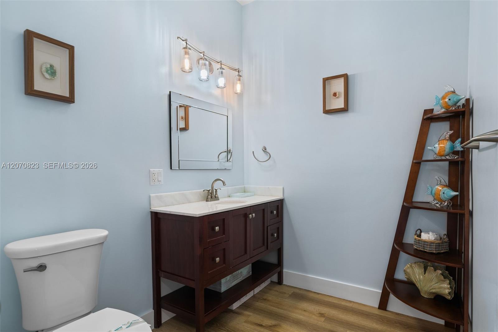 311 N Surf Road Property Photo 36