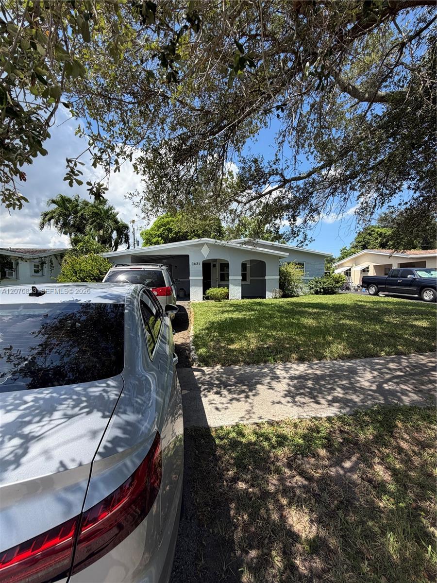 3631 Nw 9th Street Property Photo 1