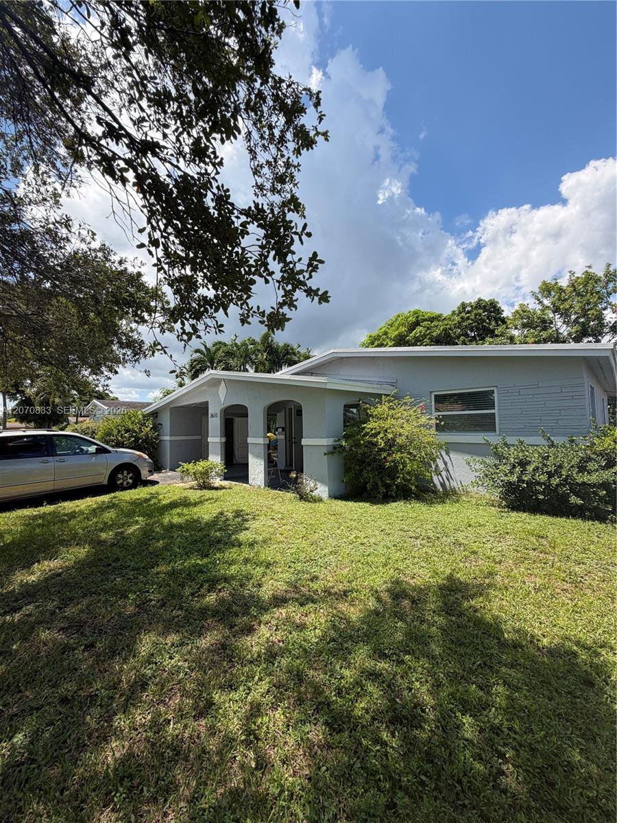 3631 Nw 9th Street Property Photo 3