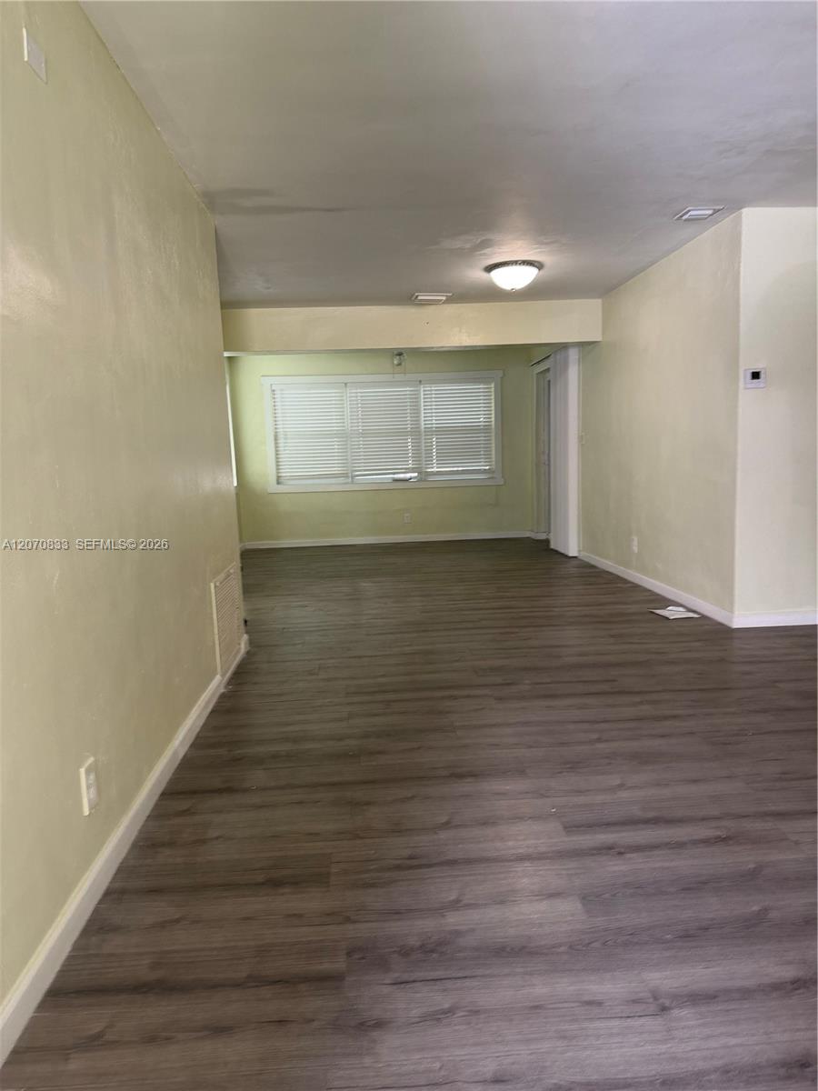 3631 Nw 9th Street Property Photo 4