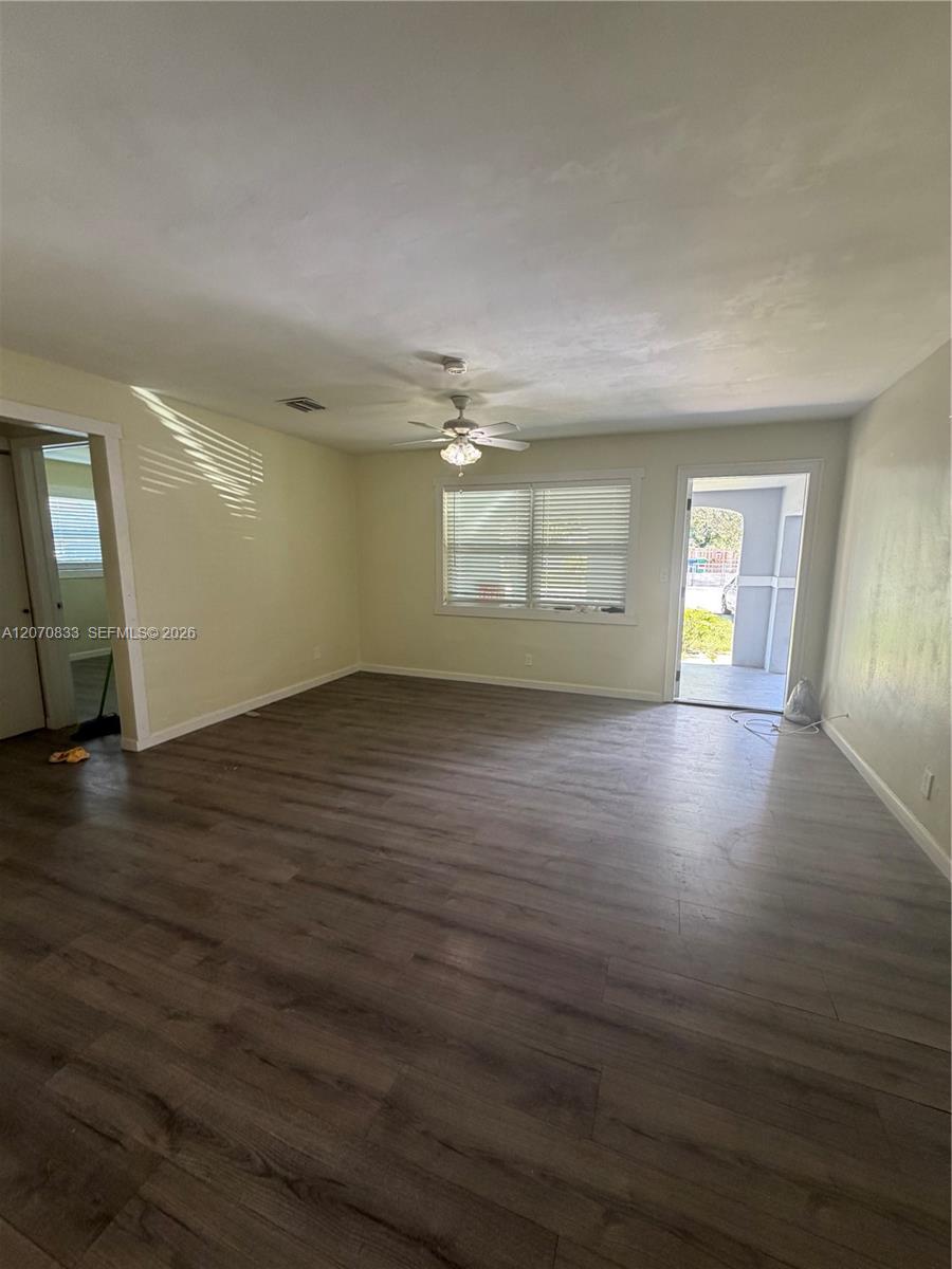3631 Nw 9th Street Property Photo 5