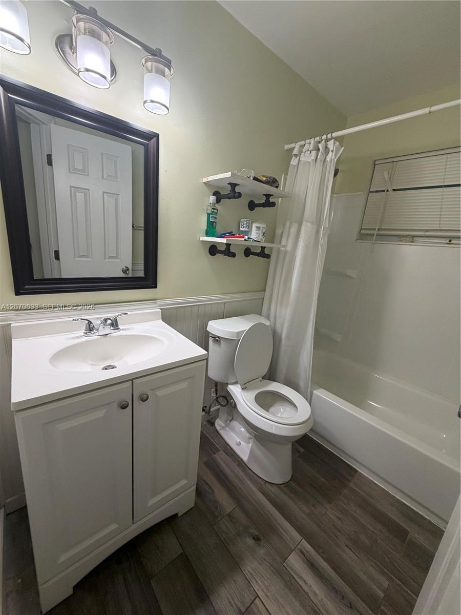 3631 Nw 9th Street Property Photo 8