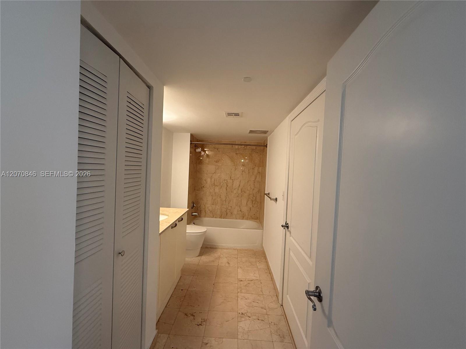 2101 Brickell Avenue 1002 Property Photo 8