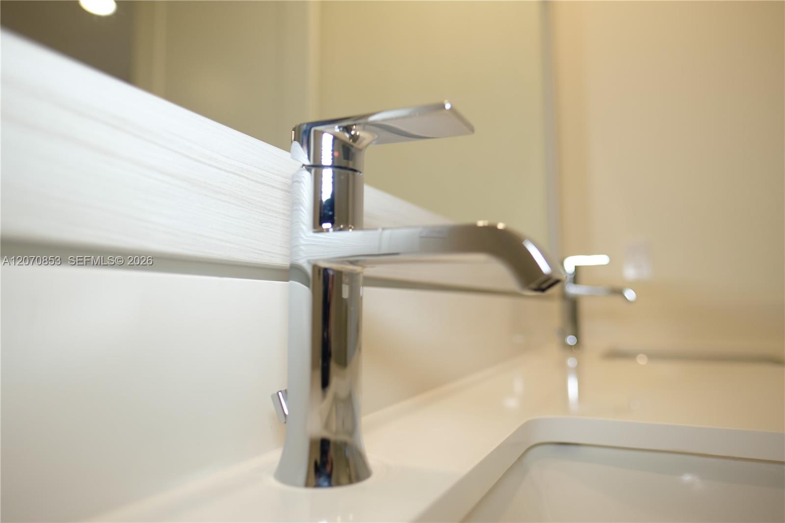 A12070853 Property Photo 18