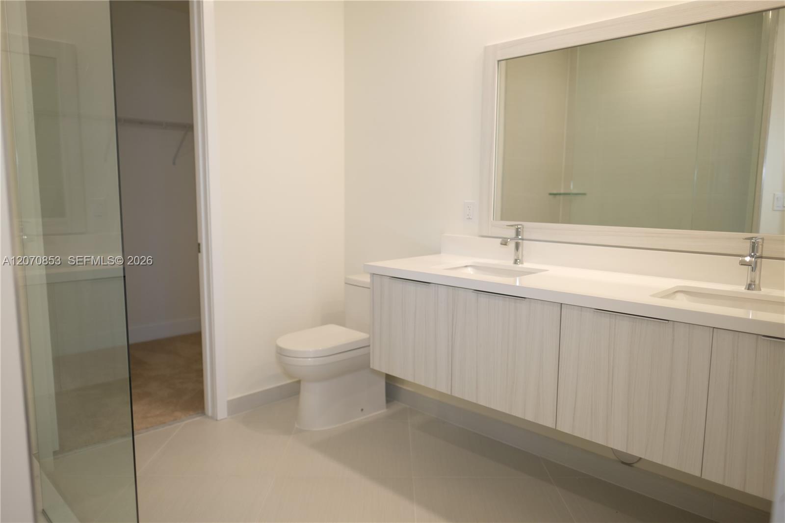 A12070853 Property Photo 19