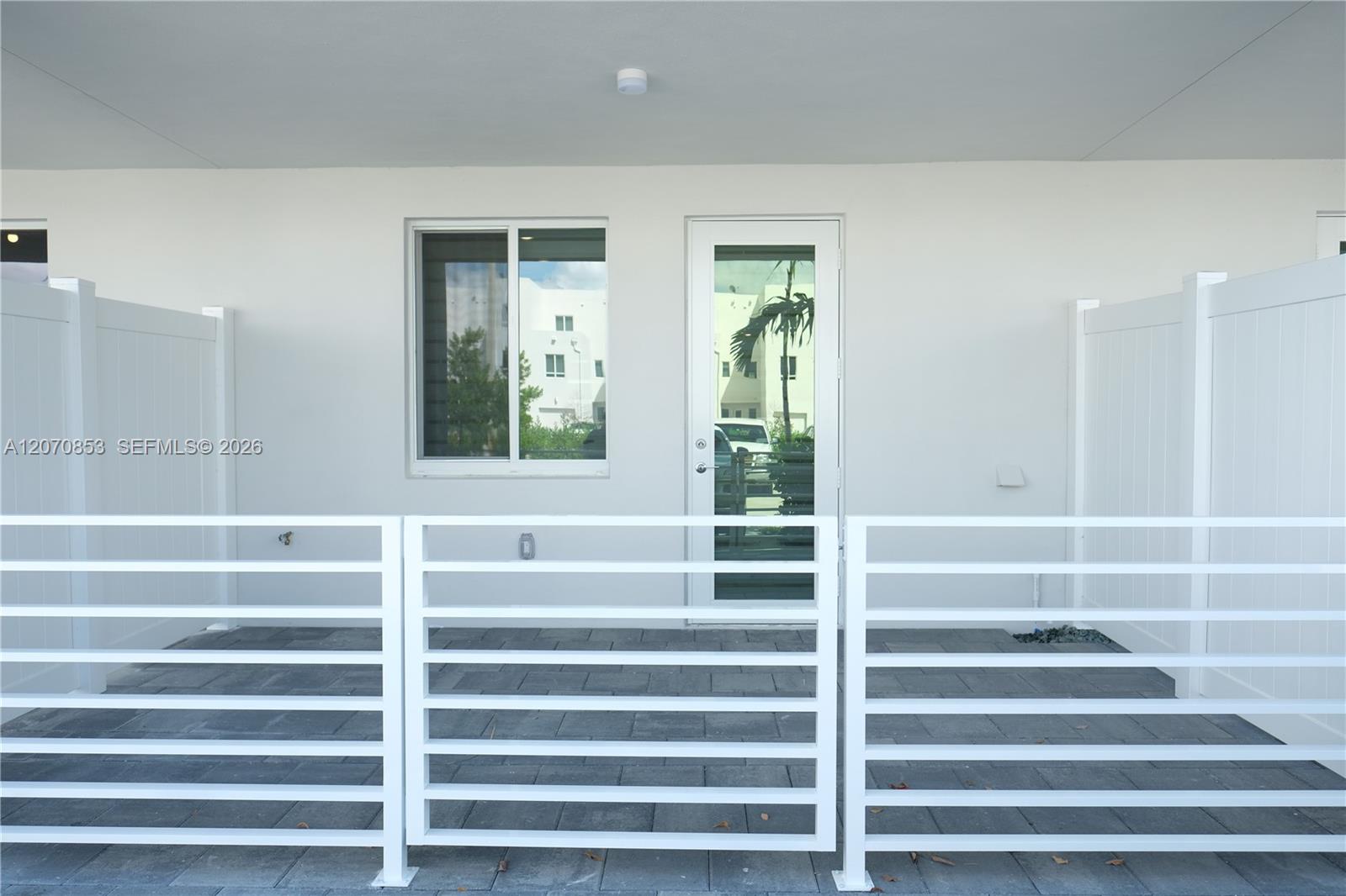 A12070853 Property Photo 20