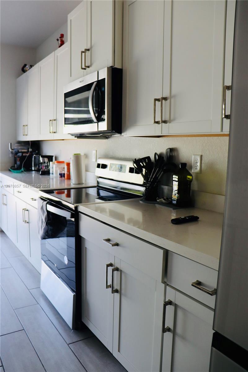 A12070857 Property Photo 10