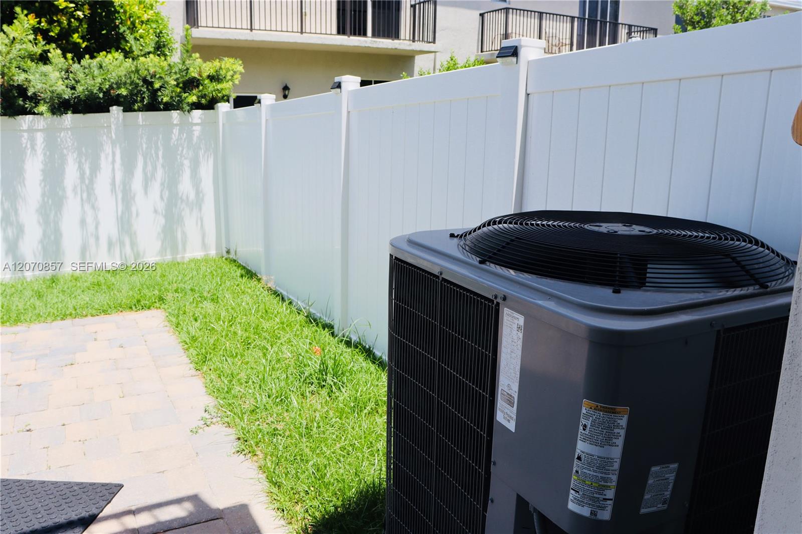 A12070857 Property Photo 14
