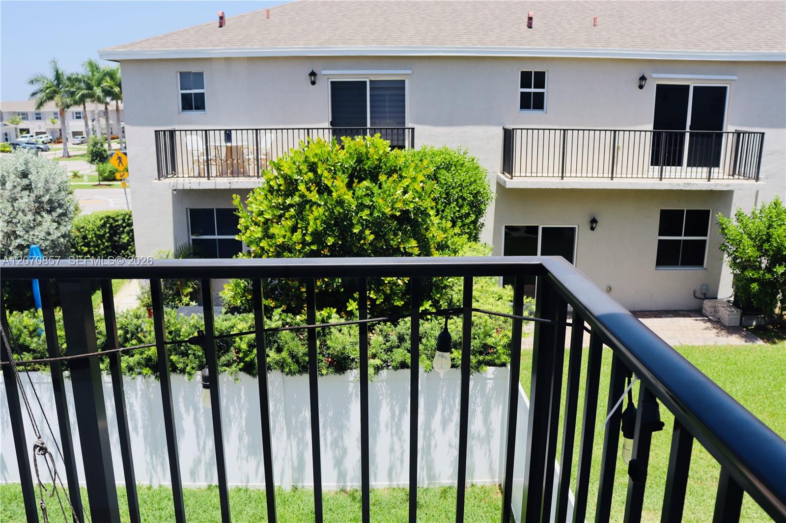 A12070857 Property Photo 18