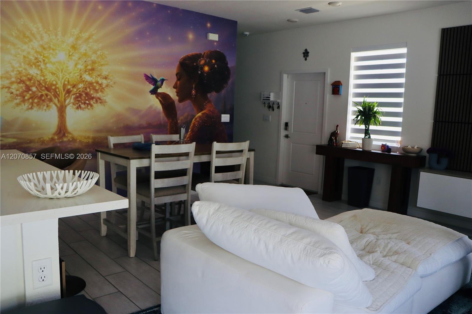 A12070857 Property Photo 19