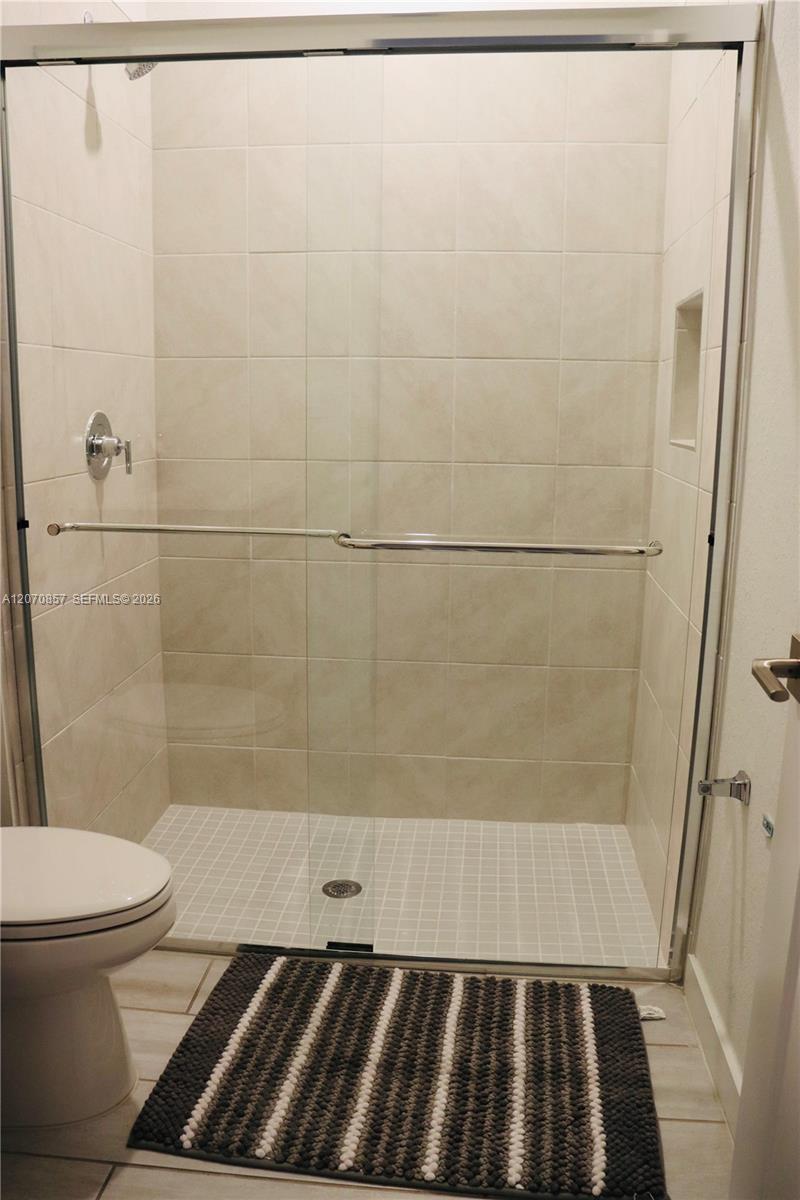 A12070857 Property Photo 21