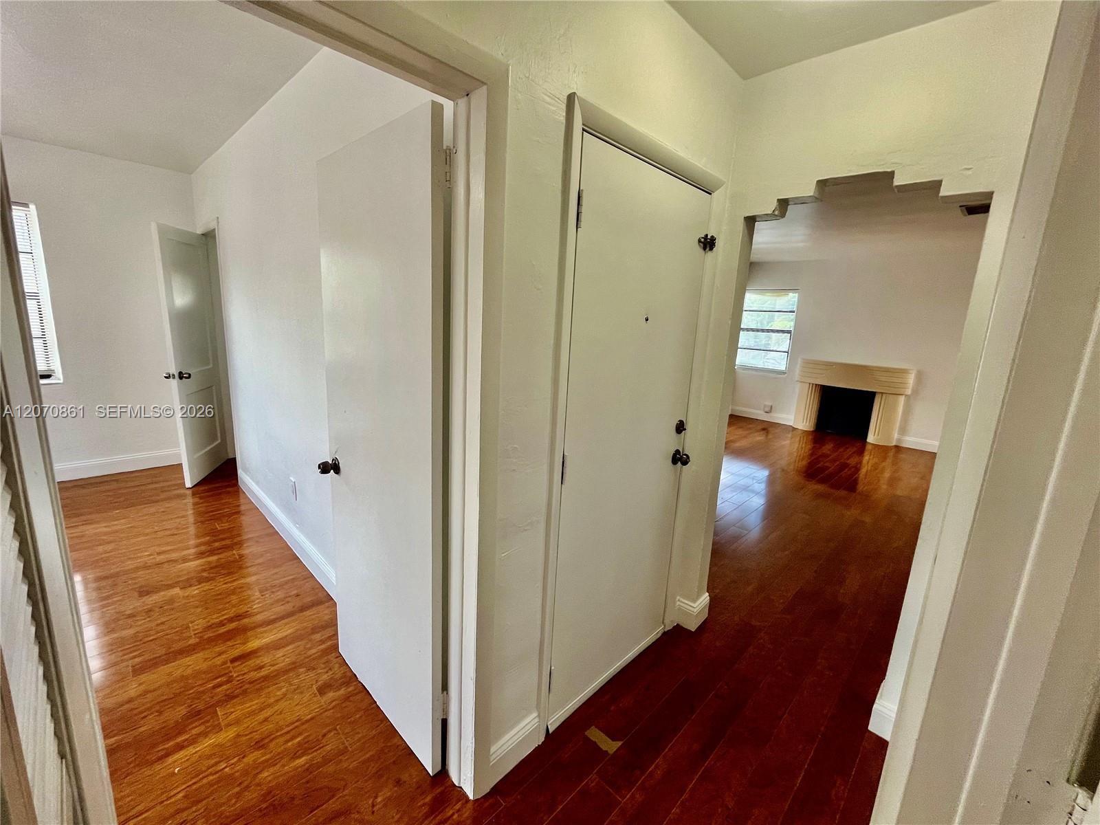 A12070861 Property Photo 14