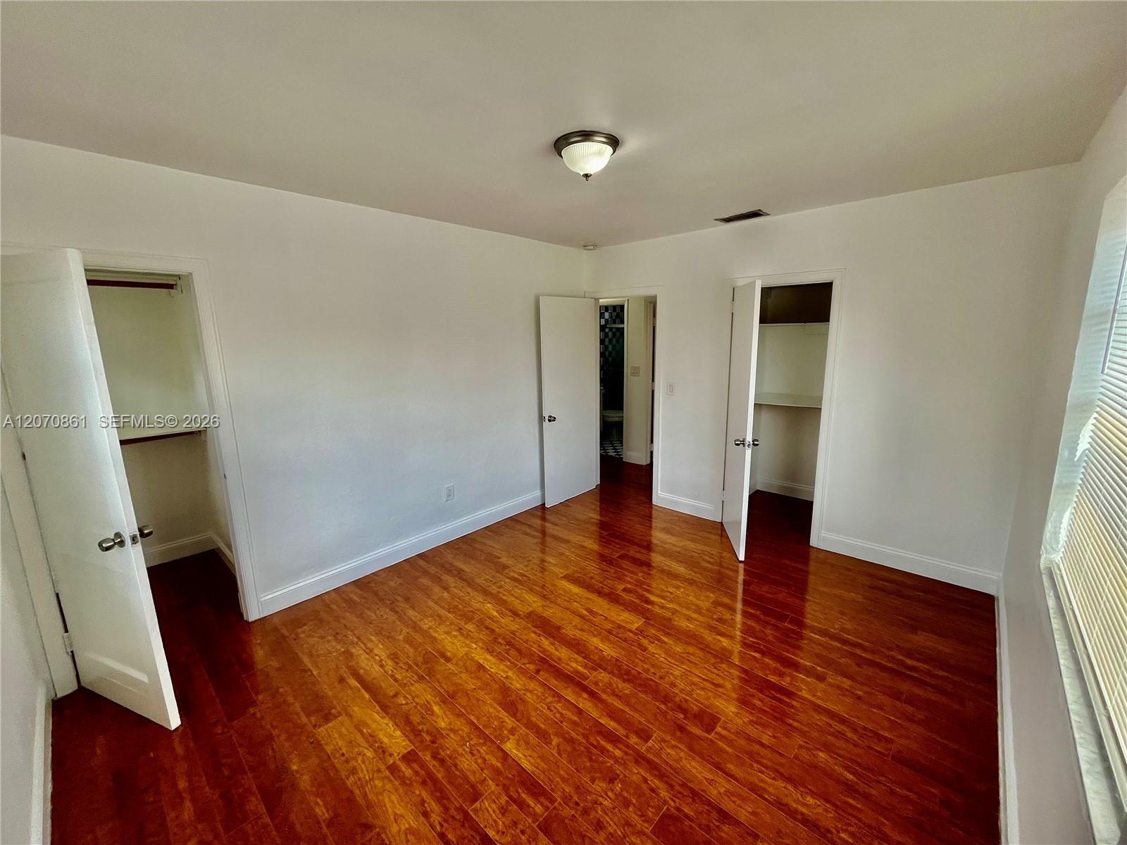 A12070861 Property Photo 15