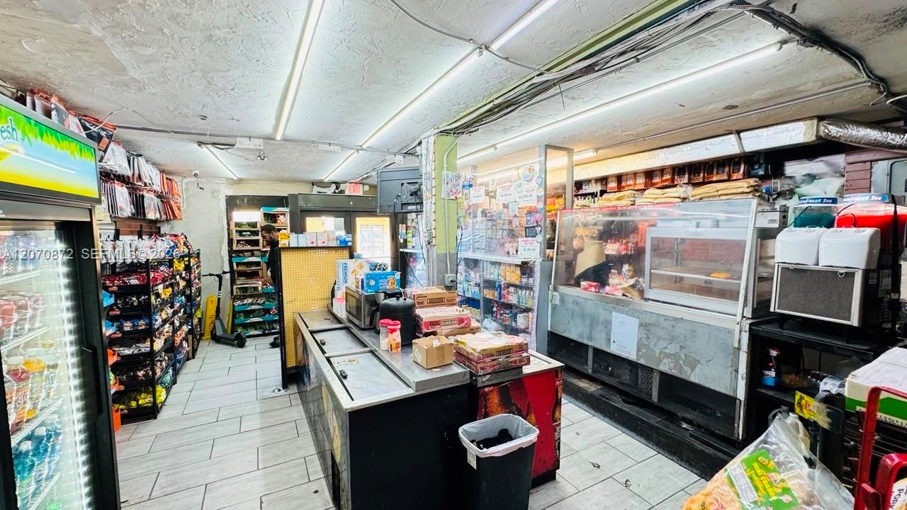 A12070872 Property Photo 6