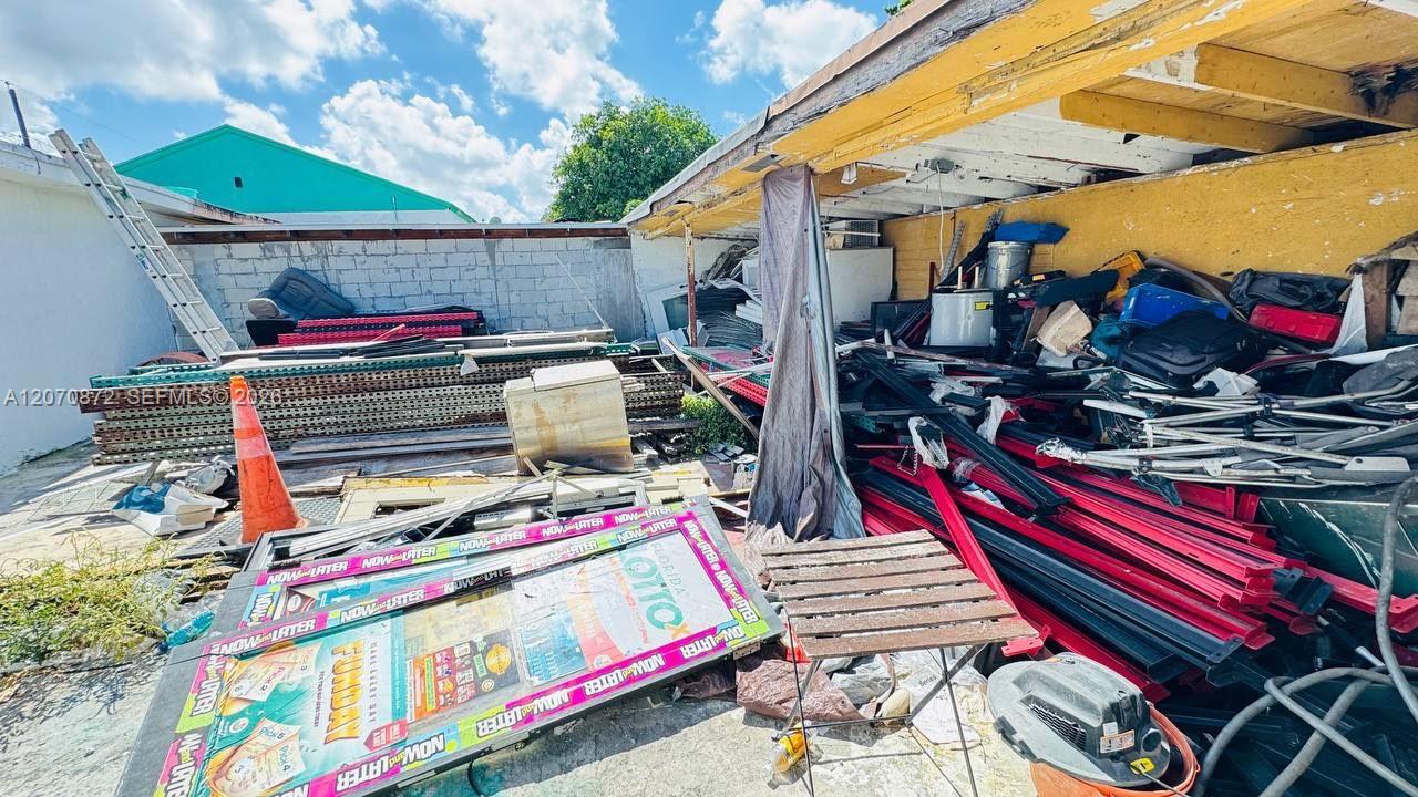 A12070872 Property Photo 14