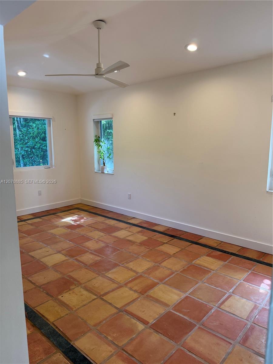 3865 Poinciana Avenue Property Photo 6