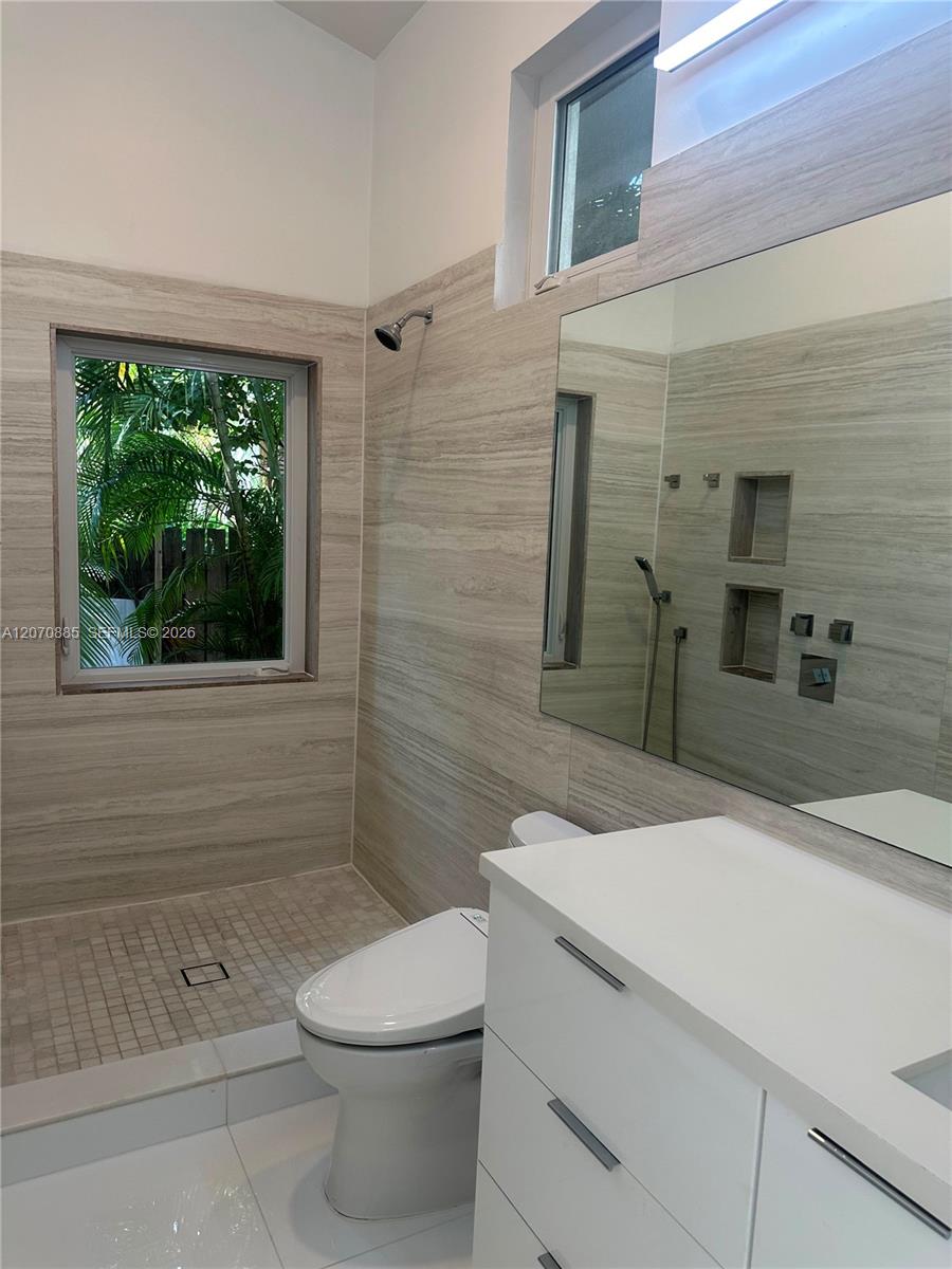 3865 Poinciana Avenue Property Photo 14