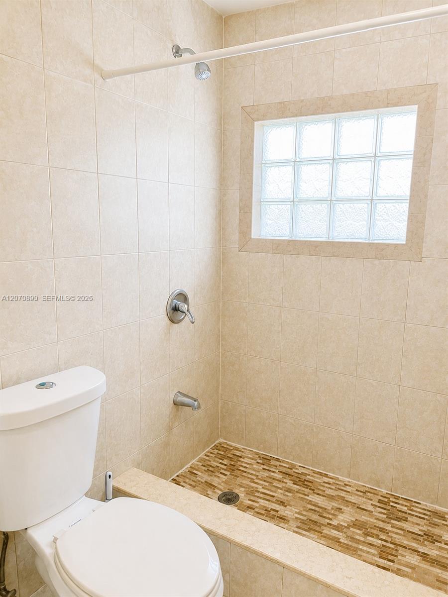 325 Ne 108th Street 1 Property Photo 10