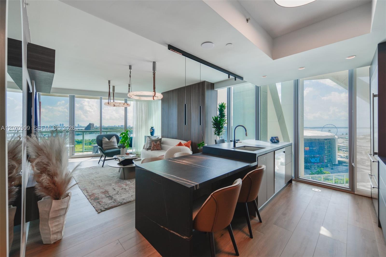 888 Biscayne Boulevard 1509 Property Photo 4