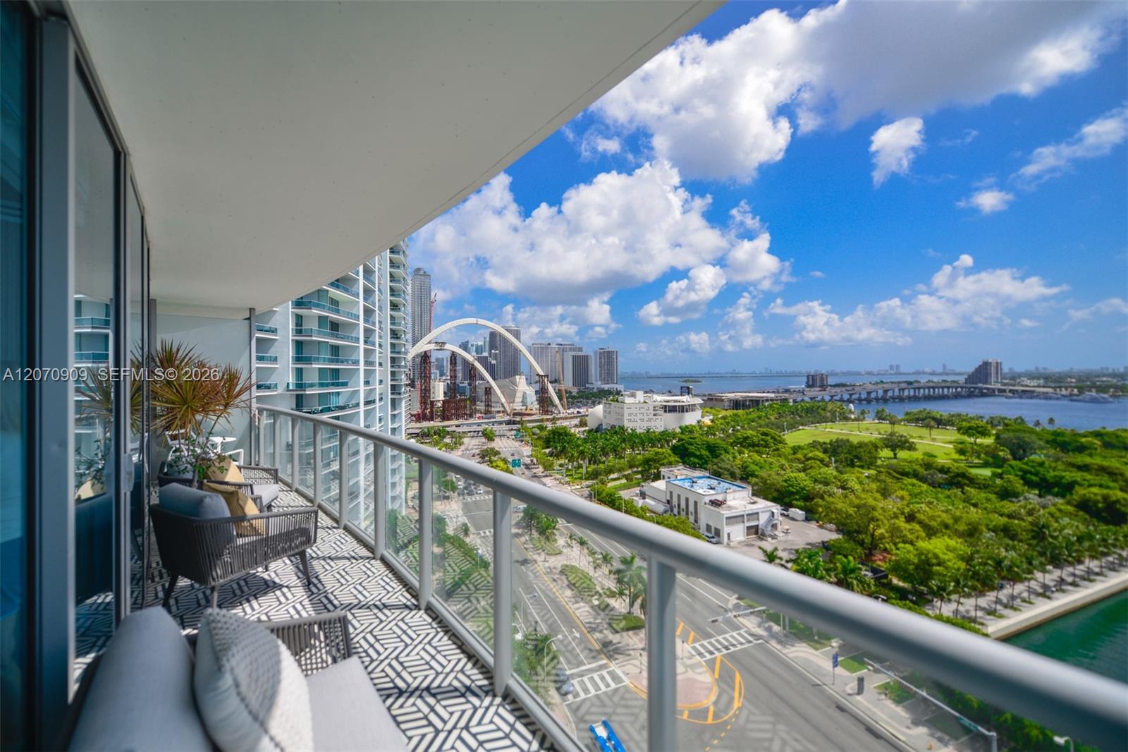 888 Biscayne Boulevard 1509 Property Photo 34