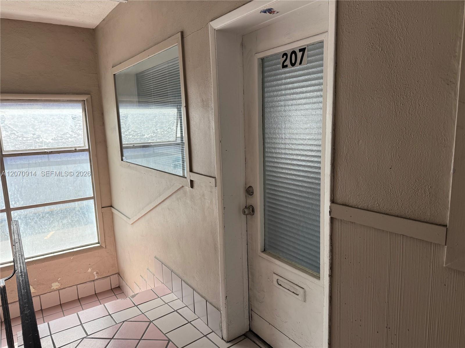 1905 1909 Harrison Street Property Photo 14