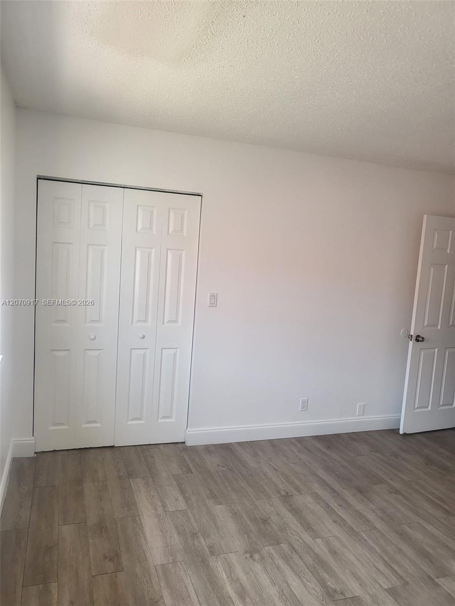 A12070917 Property Photo 8