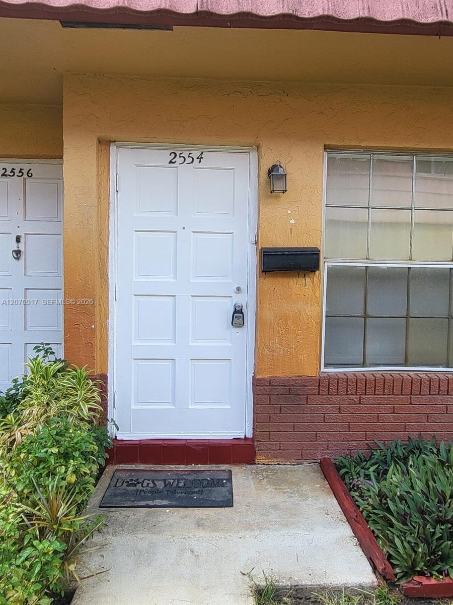 A12070917 Property Photo 38