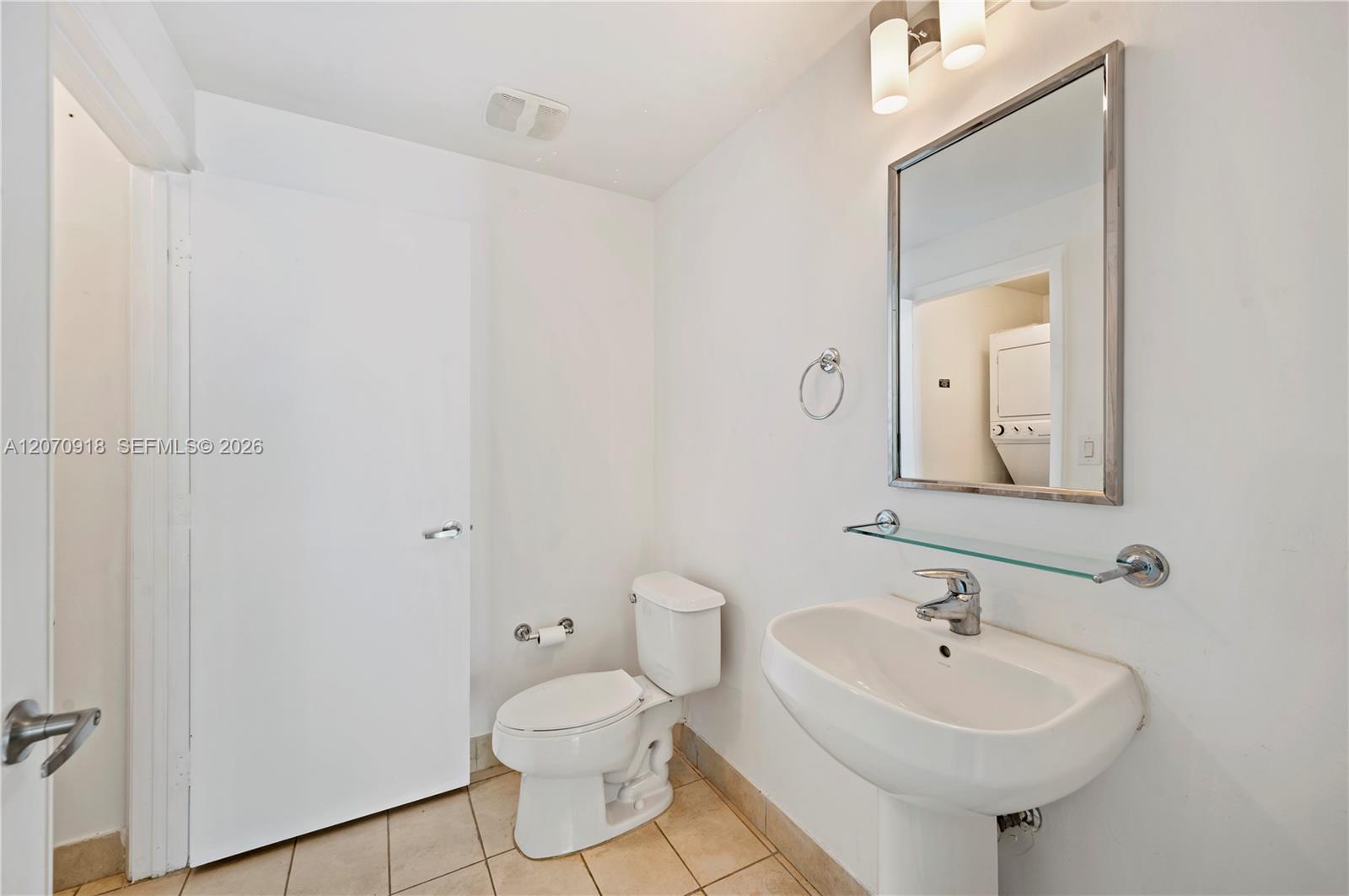 1900 N Bayshore Drive 4302 Property Photo 28