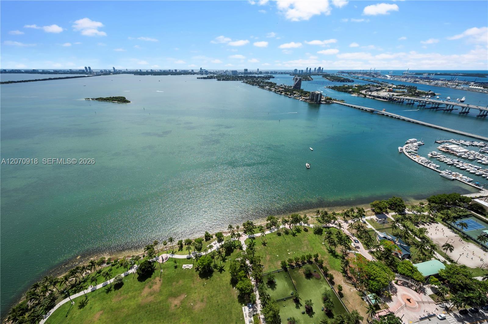 1900 N Bayshore Drive 4302 Property Photo 31
