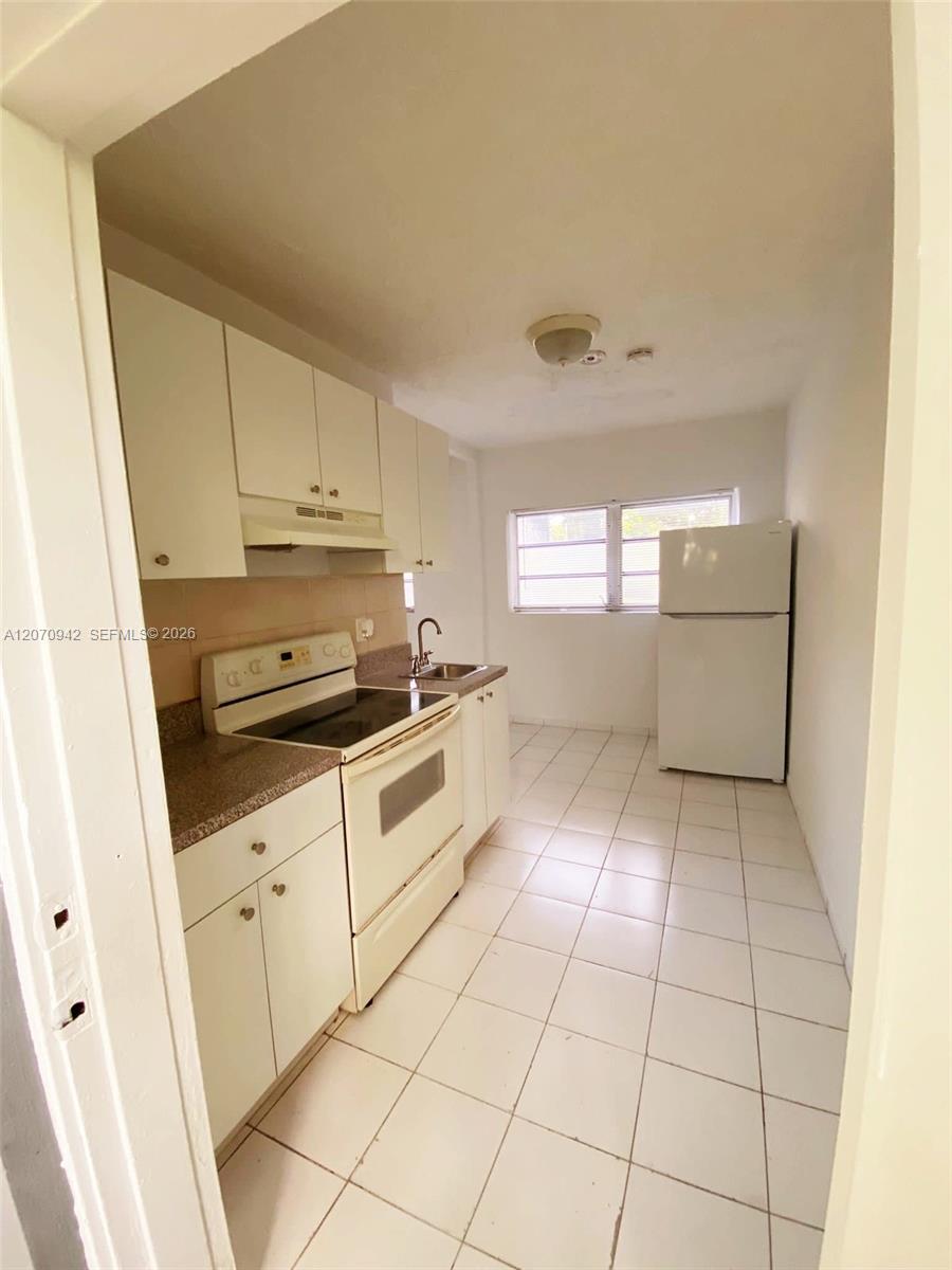 2612 Johnson Street 13 Property Photo 2
