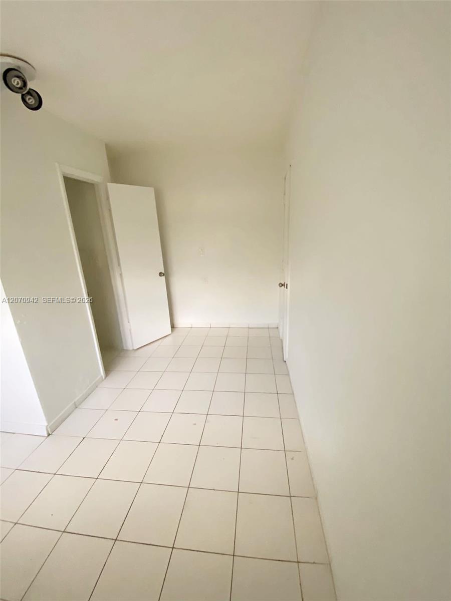 2612 Johnson Street 13 Property Photo 9