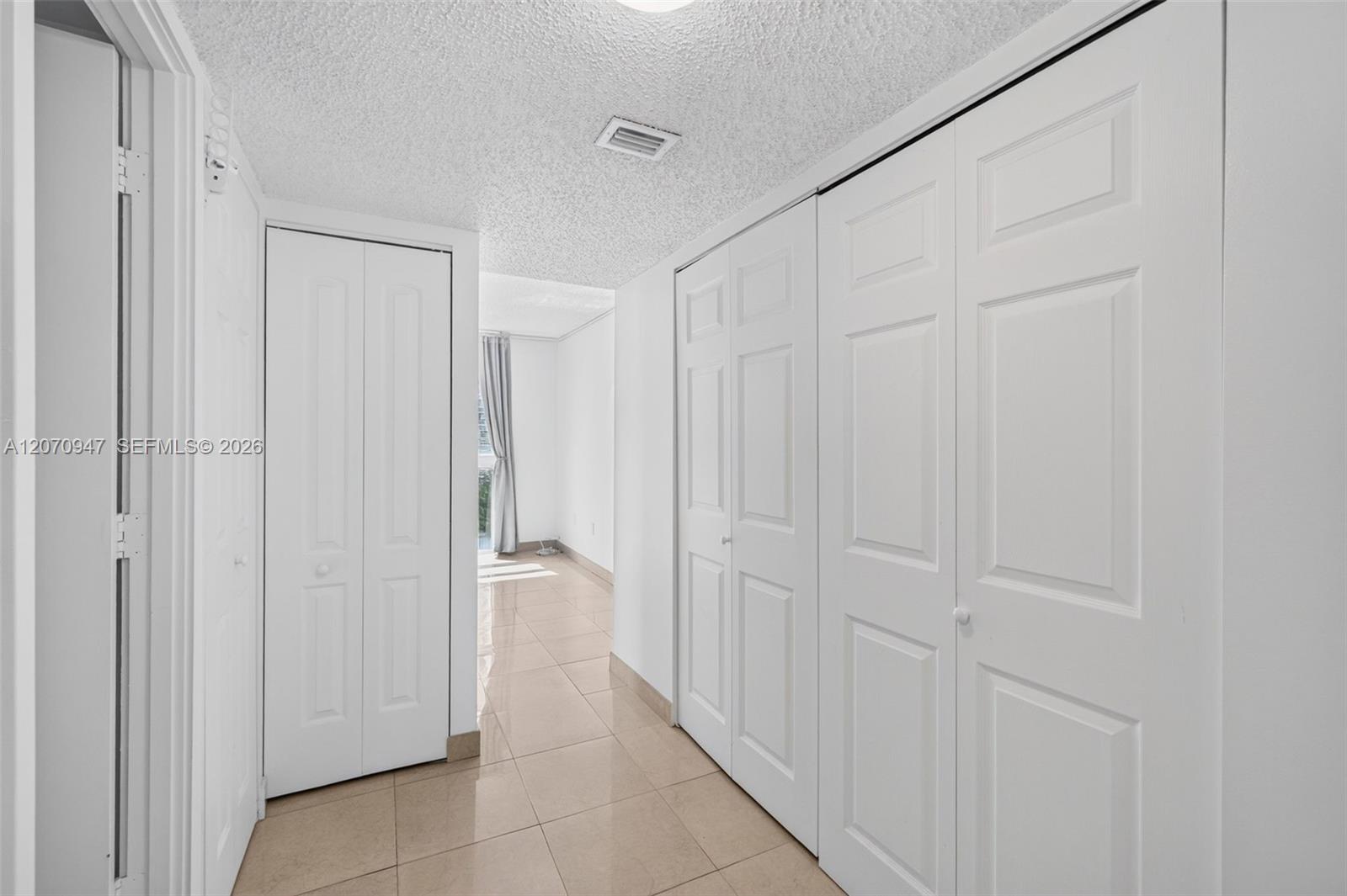 A12070947 Property Photo 20