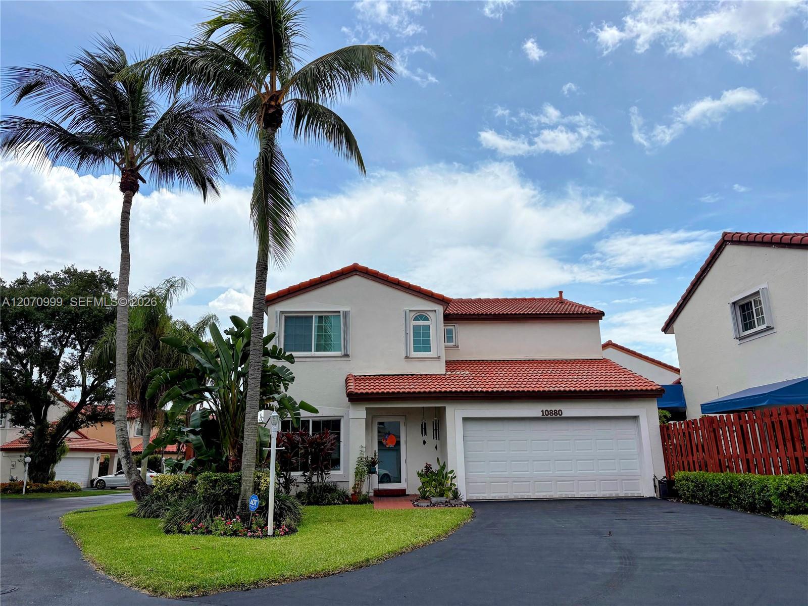 10880 SW 149th Place Property Photo 1