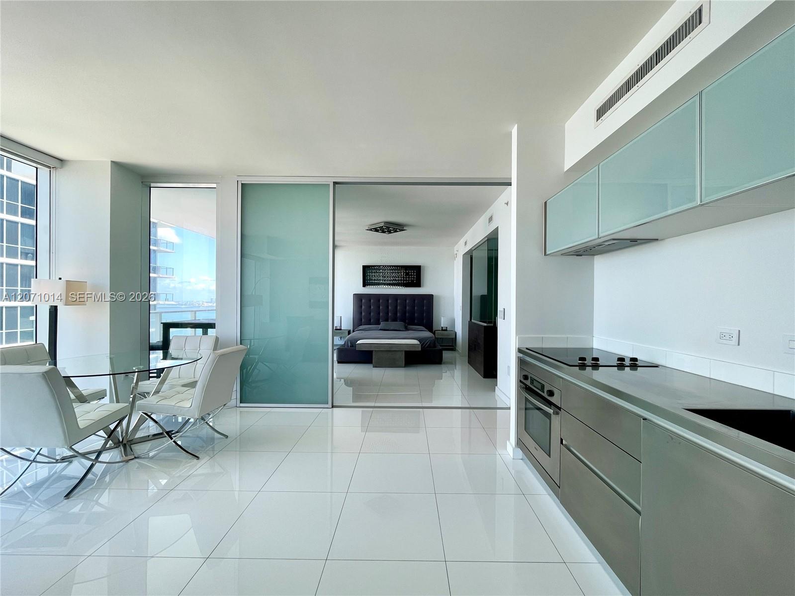 1040 Biscayne Boulevard 3305 Property Photo 16