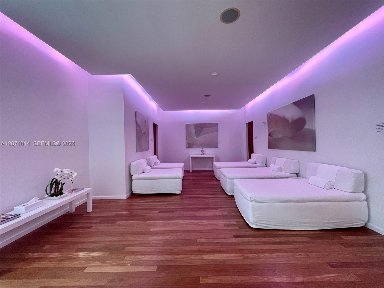 1040 Biscayne Boulevard 3305 Property Photo 32
