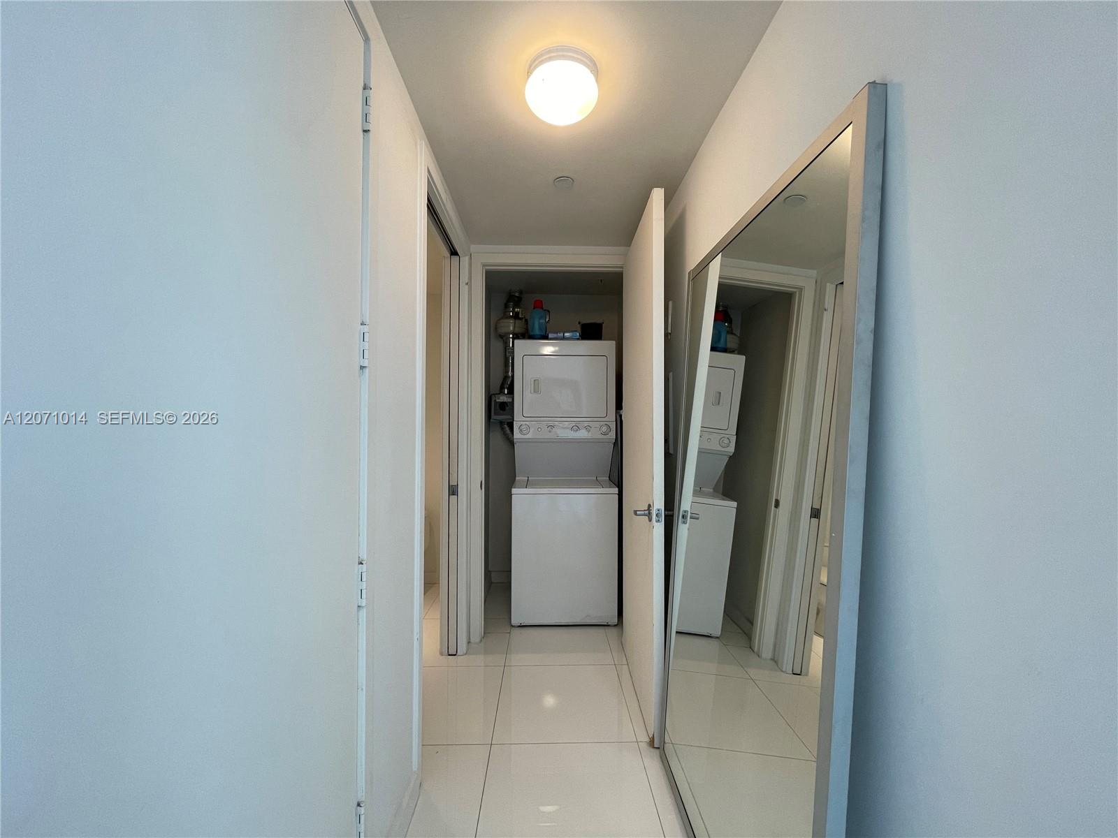 1040 Biscayne Boulevard 3305 Property Photo 36