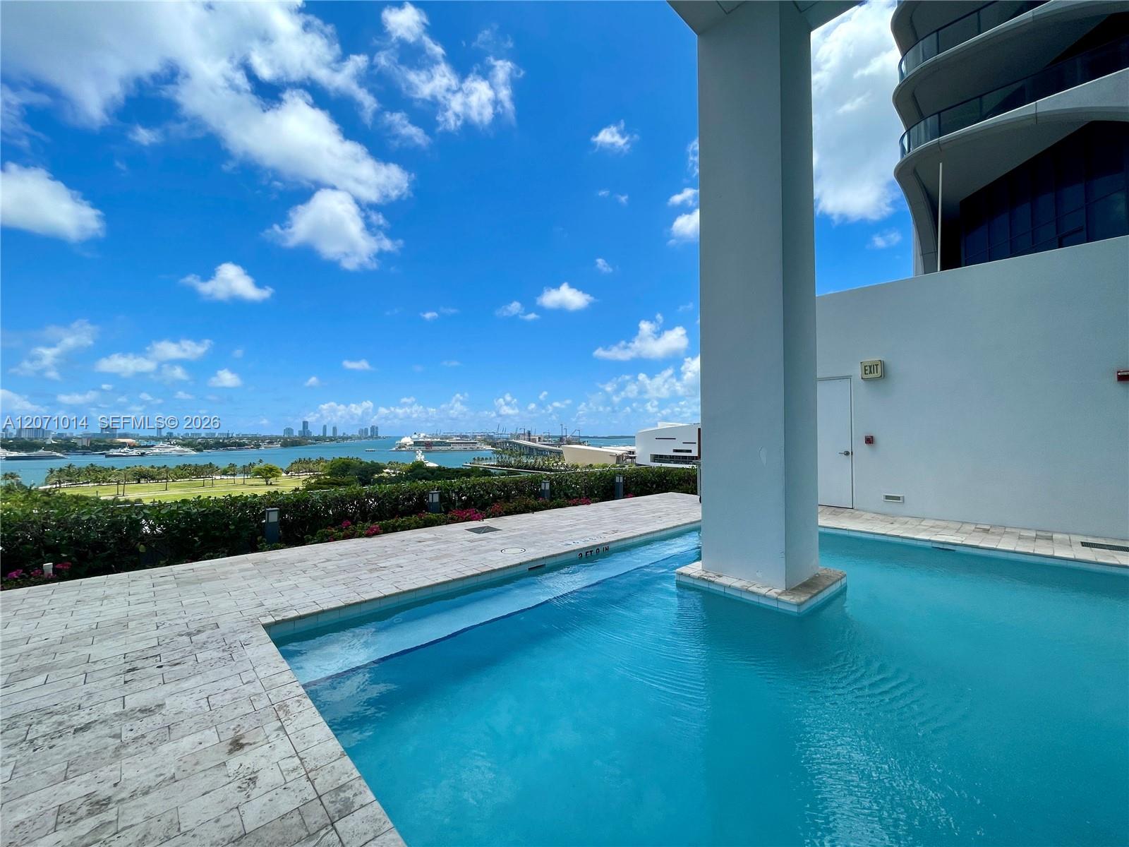 1040 Biscayne Boulevard 3305 Property Photo 40
