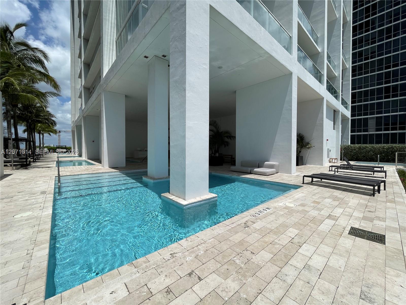 1040 Biscayne Boulevard 3305 Property Photo 45