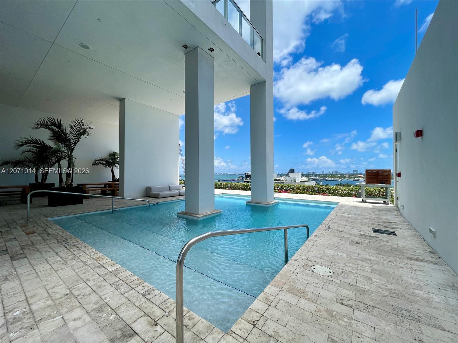 1040 Biscayne Boulevard 3305 Property Photo 70