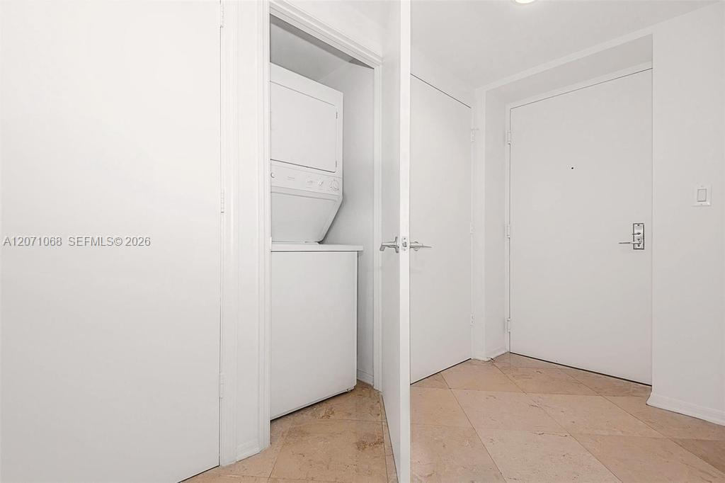 55 Se 6th Street 1507 Property Photo 8