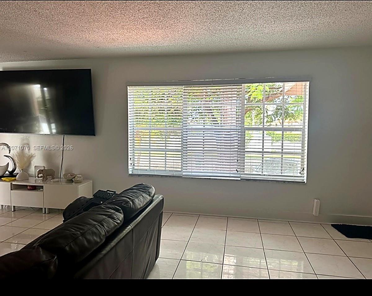 2310 Sw 79th Court Property Photo 2